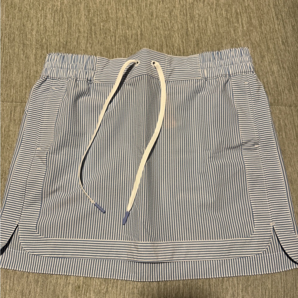 Vineyard Vines Navy and White Mini Skirt